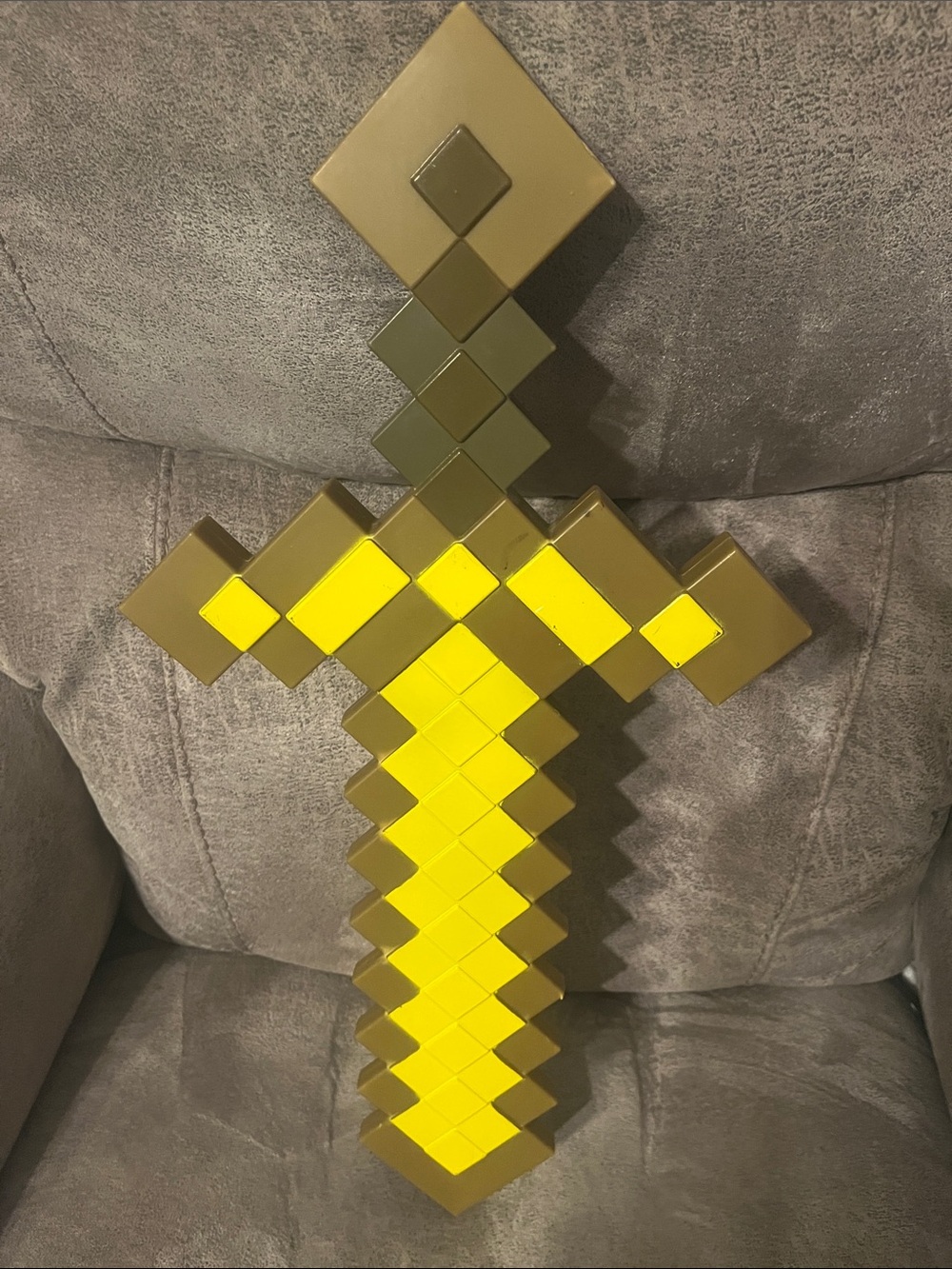 Officially Licensed Minecraft Gold Pixel Sword Costume Prop Toy Deco by Disguise